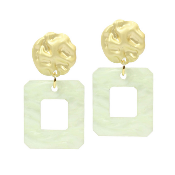 The Suzie Earring - Mint Green Pearl