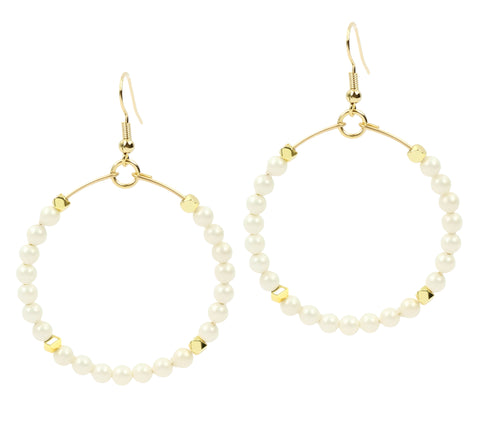 The Chloe Earring - Mini Pearl